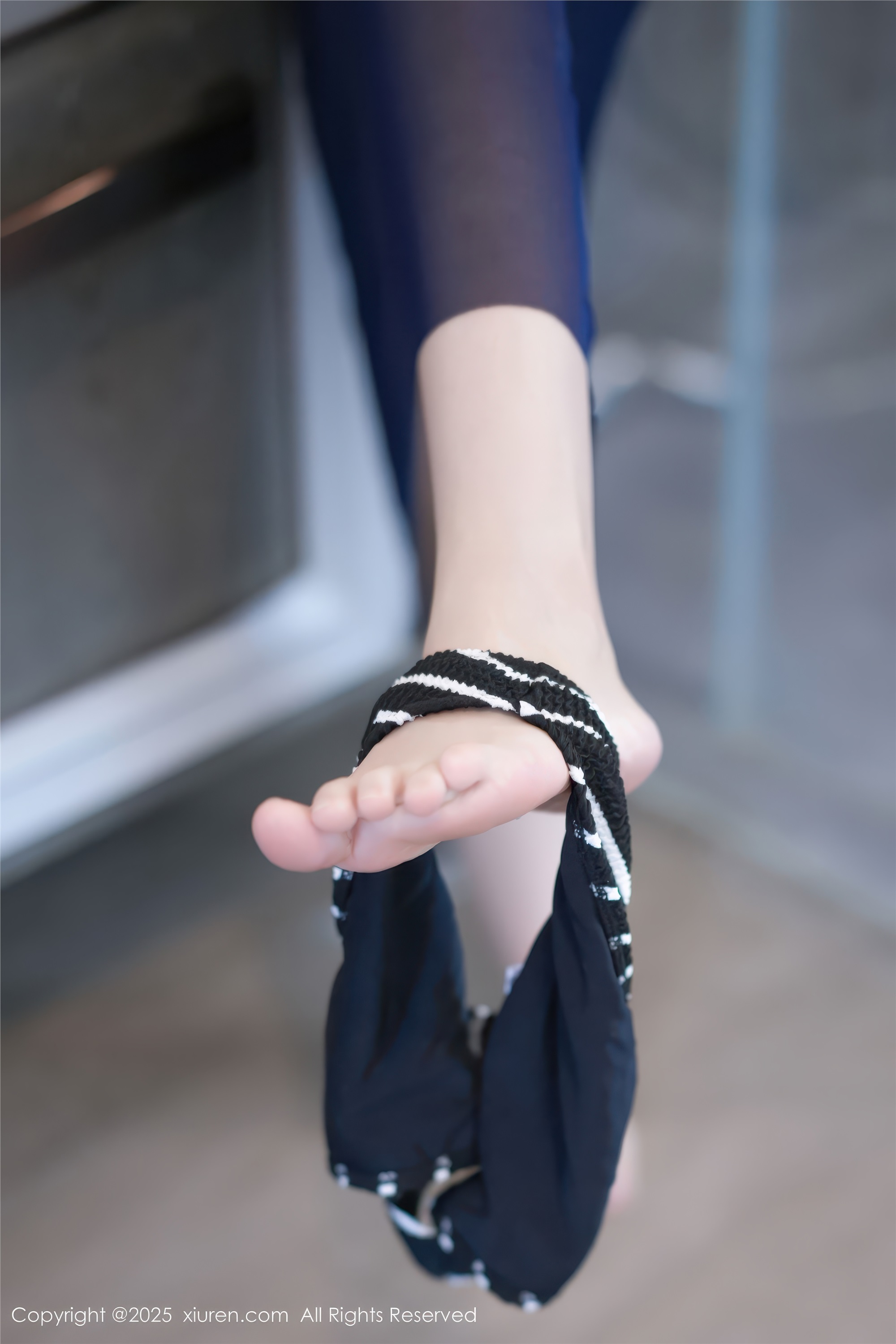 Xiuren秀人网 2025.11.21 NO.11017 心上可Flora